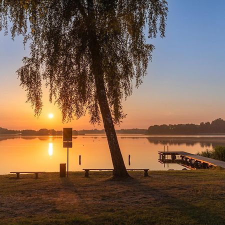 Gluecksraum - Modernes Apartment Mit Panoramablick, Kamin & Wohlfuehlambiente Krakow am See Dış mekan fotoğraf