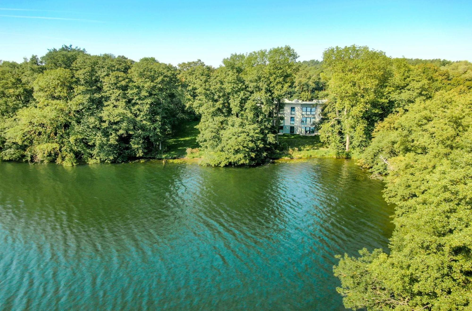 Gluecksraum - Modernes Apartment Mit Panoramablick, Kamin & Wohlfuehlambiente Krakow am See Dış mekan fotoğraf